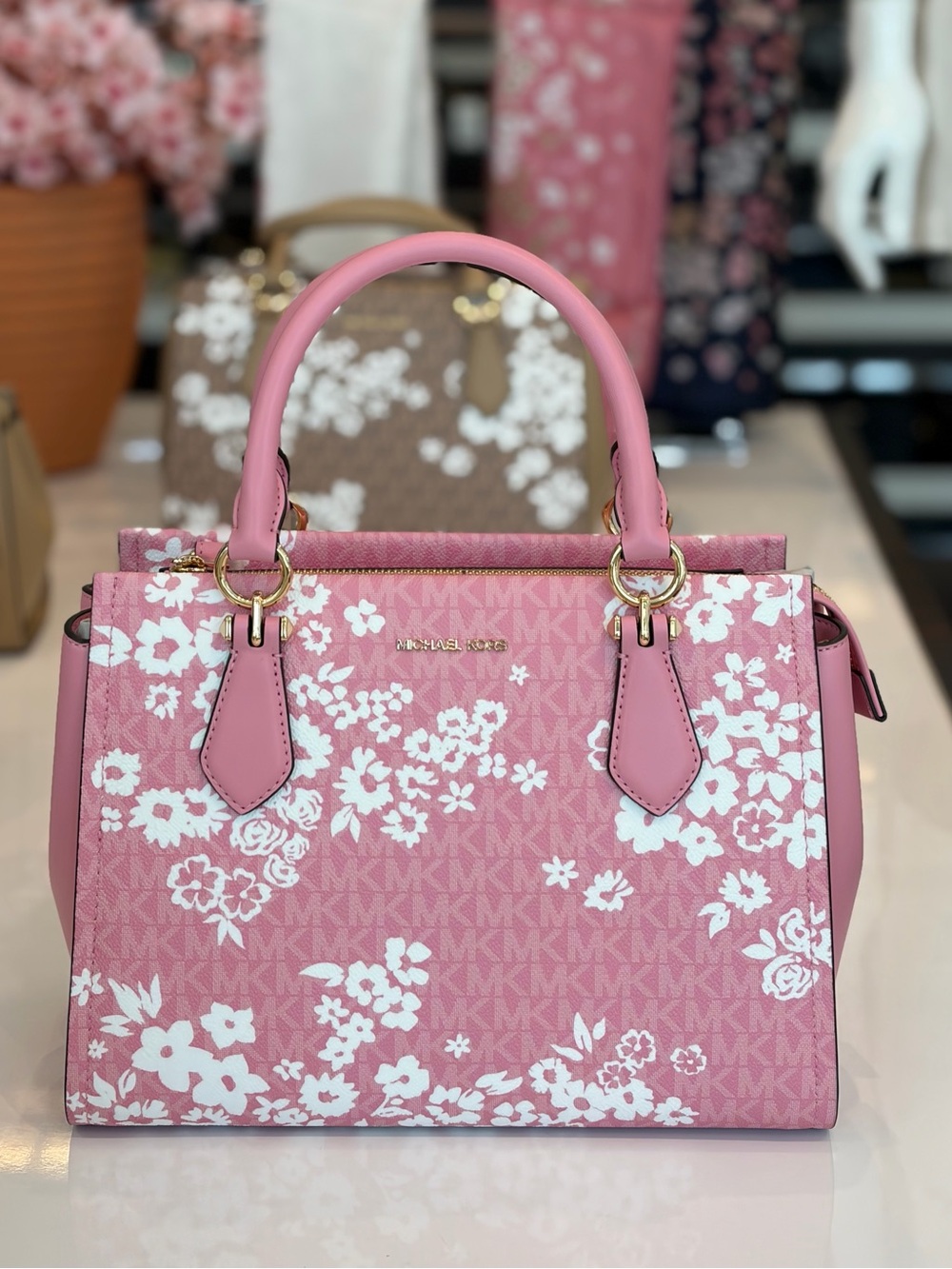 MICHAEL KORS Marilyn Md Printed Signature Logo Satchel Crossbody
Carnation - Picture 12 of 13